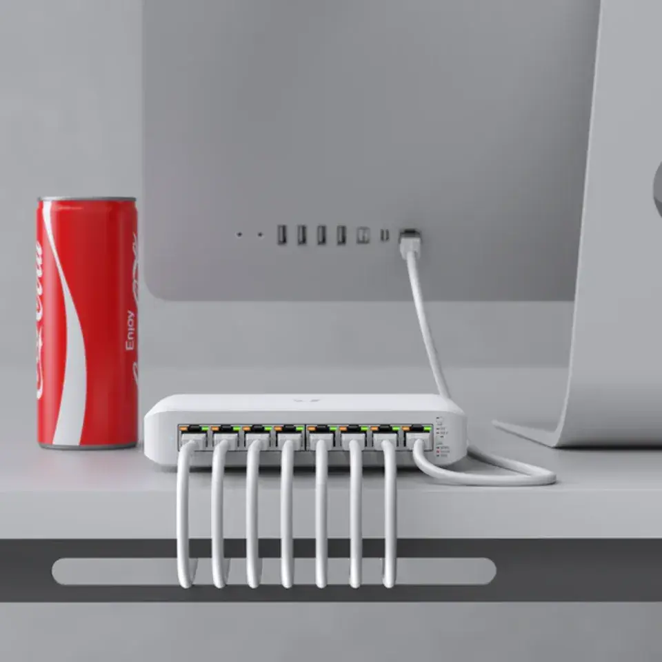 UniFi Switch Lite 8 PoE 交換器 | 8埠 Gigabit PoE供電網管型交換器 | Ubiquiti 網路交換機