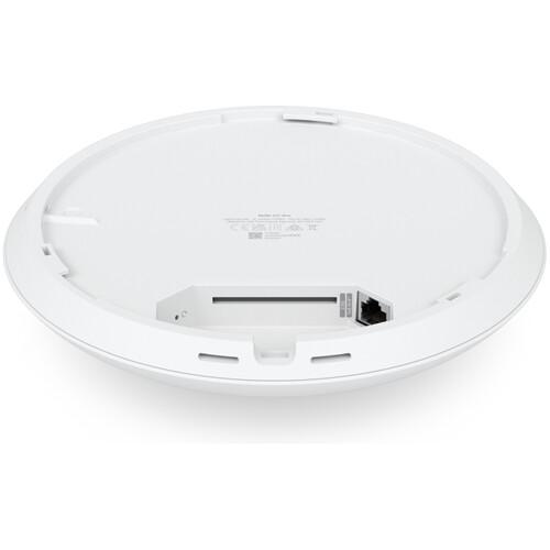 Ubiquiti UniFi U7 Pro WiFi 7 AP 背面 - PoE 供電, 壁掛安裝